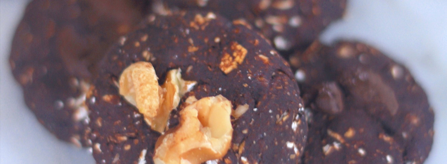 A Naturally Sweetened, Gluten-free and Vegan Cookie Recipe for Guilt-free Stay-Home Snacking